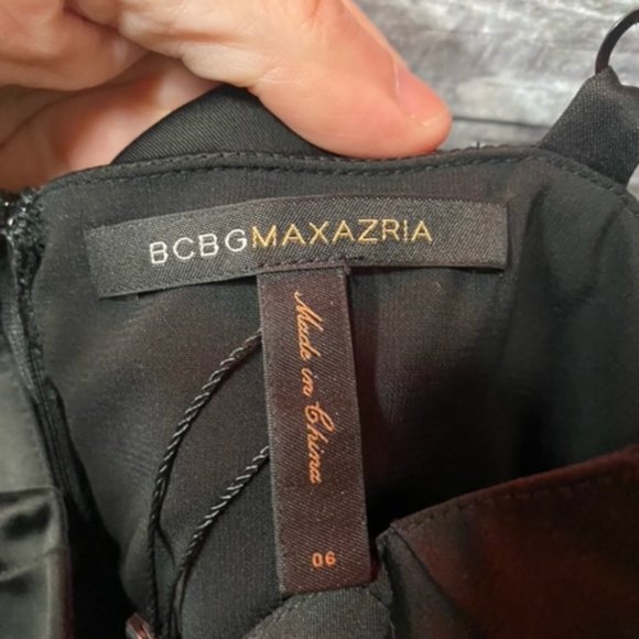 BCBGMaxAzria Silver and Black Cocktail Dress Size 6 - Picture 4 of 4